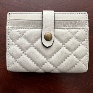 NWT Kurt Geiger London Quilted Bifold Card Wallet – Bone (Gift Box Included)
